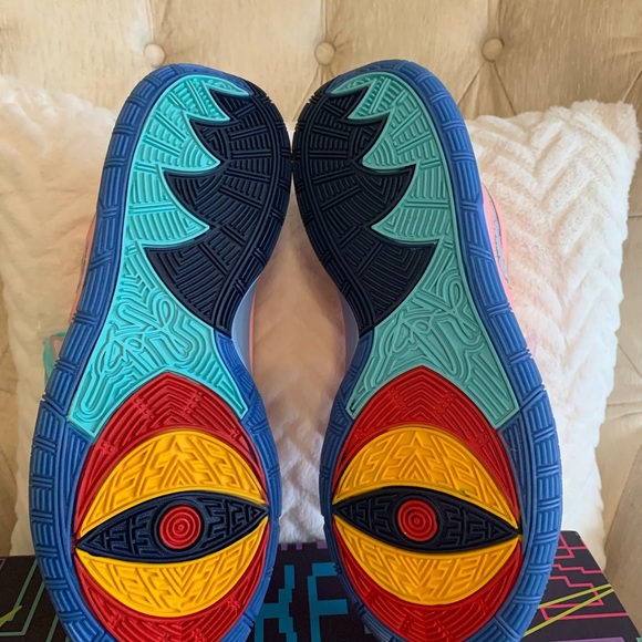 Kyrie 6 Concepts Khepri - Picture 6 of 8